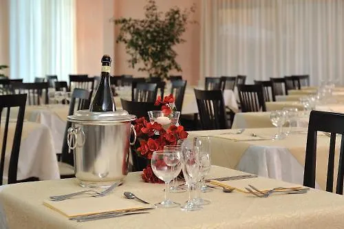 Hotel Favorita Cesenatico