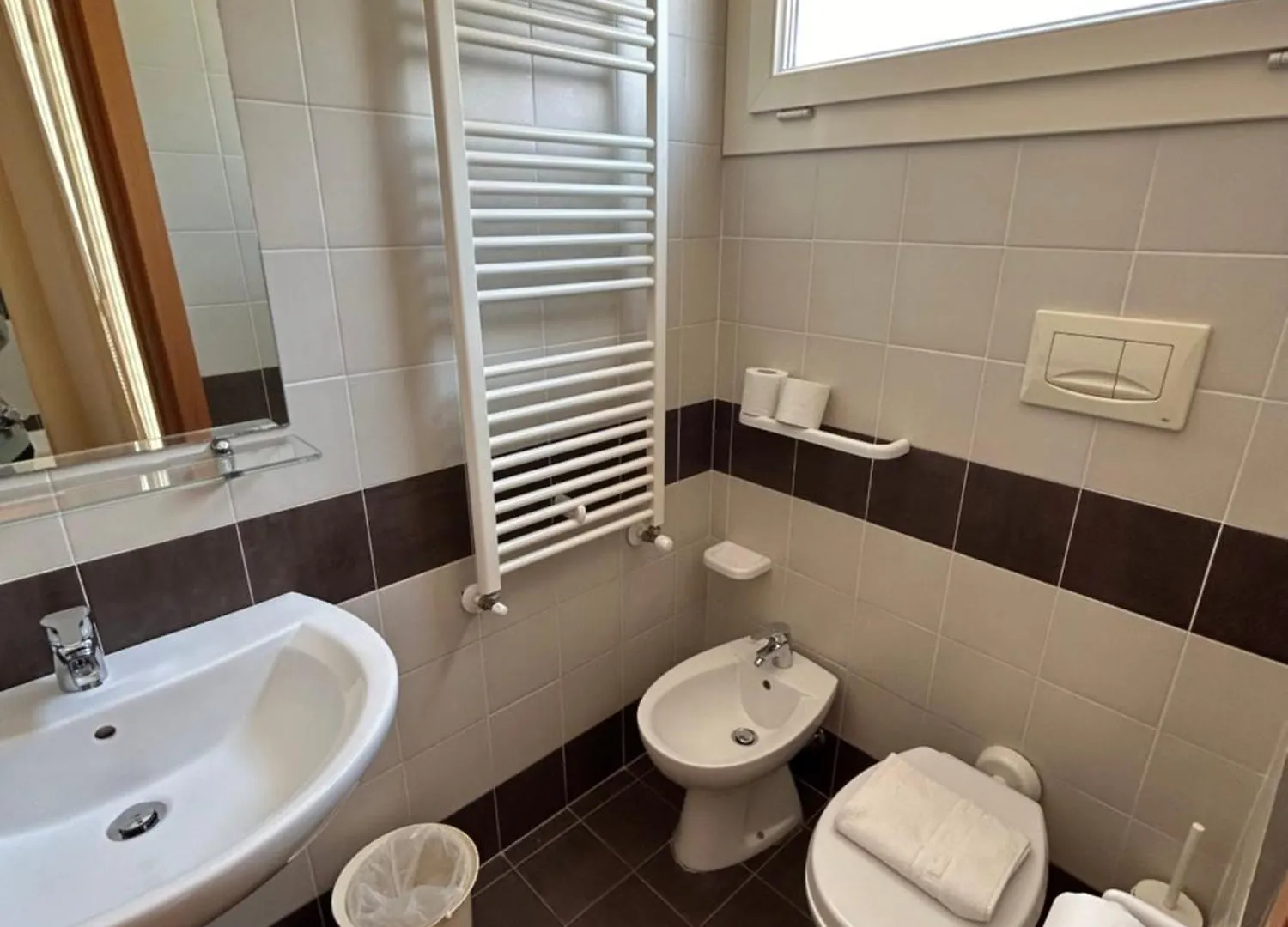 Hotel Favorita Cesenatico 3*,  Italy