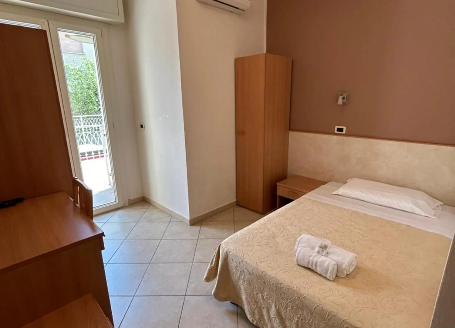 Hotel Favorita Cesenatico 3*,