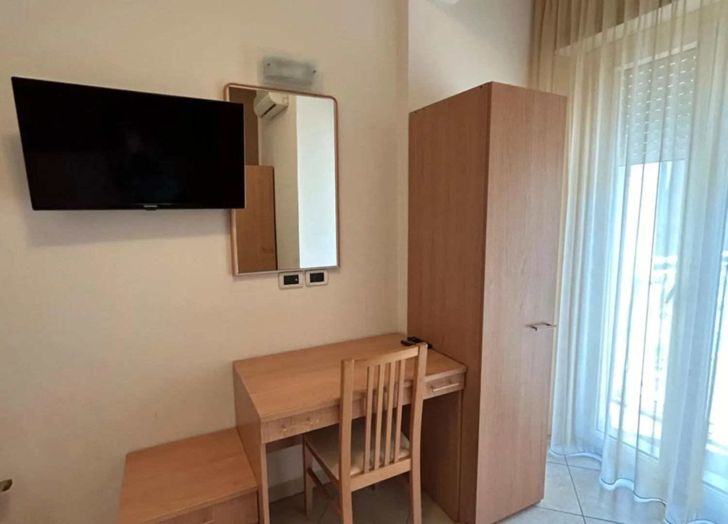 Hotel Favorita Cesenatico Italy