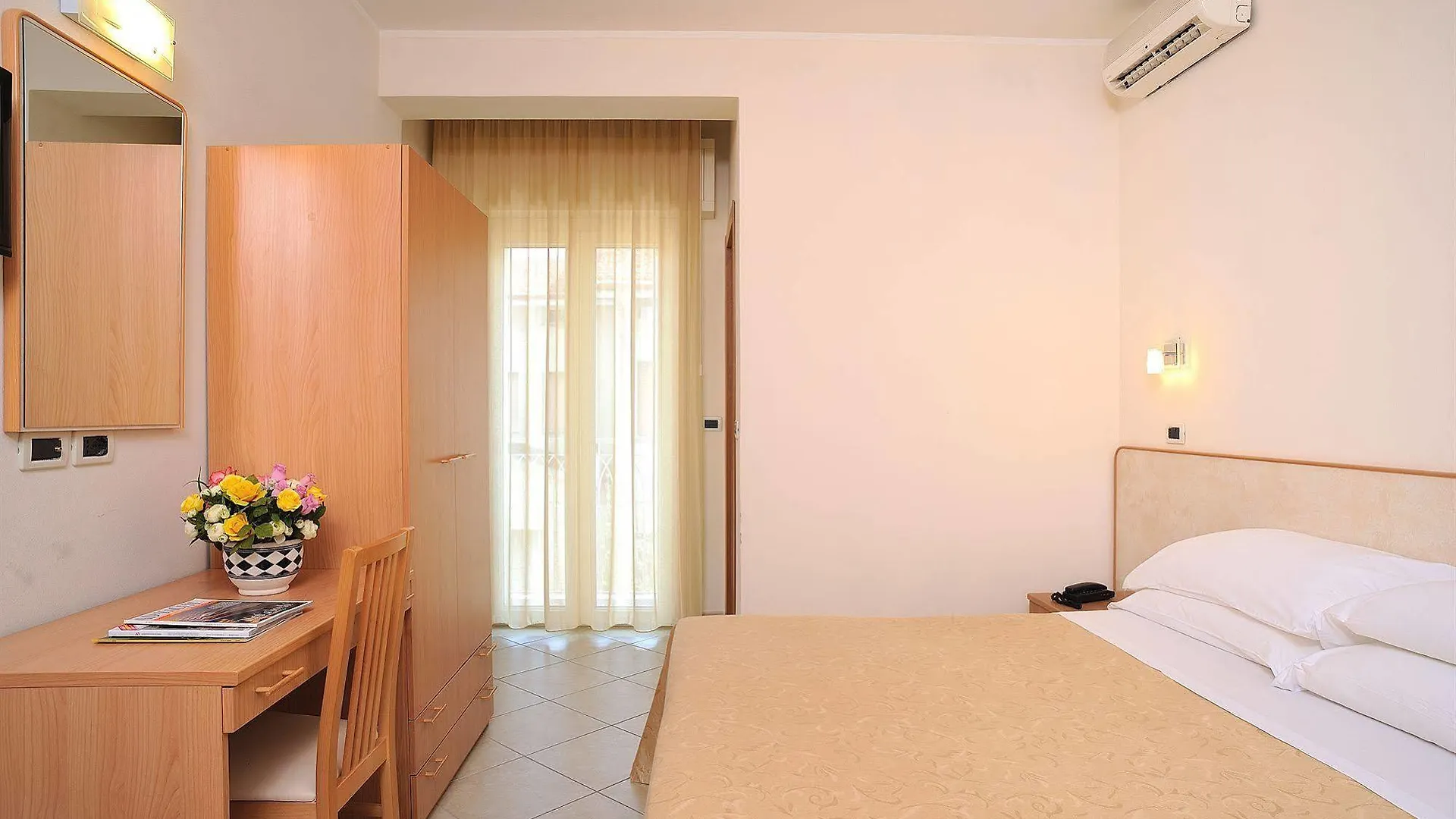 ***  Hotel Favorita Cesenatico Italy