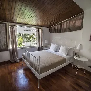 https://la-maison-jardin-apartment.sicilyhotelsitaly.net