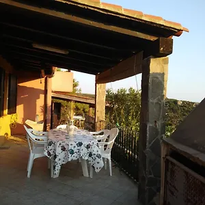 https://casa-vacanza-con-terrazza-e-vista-mare.in-sardinia.net