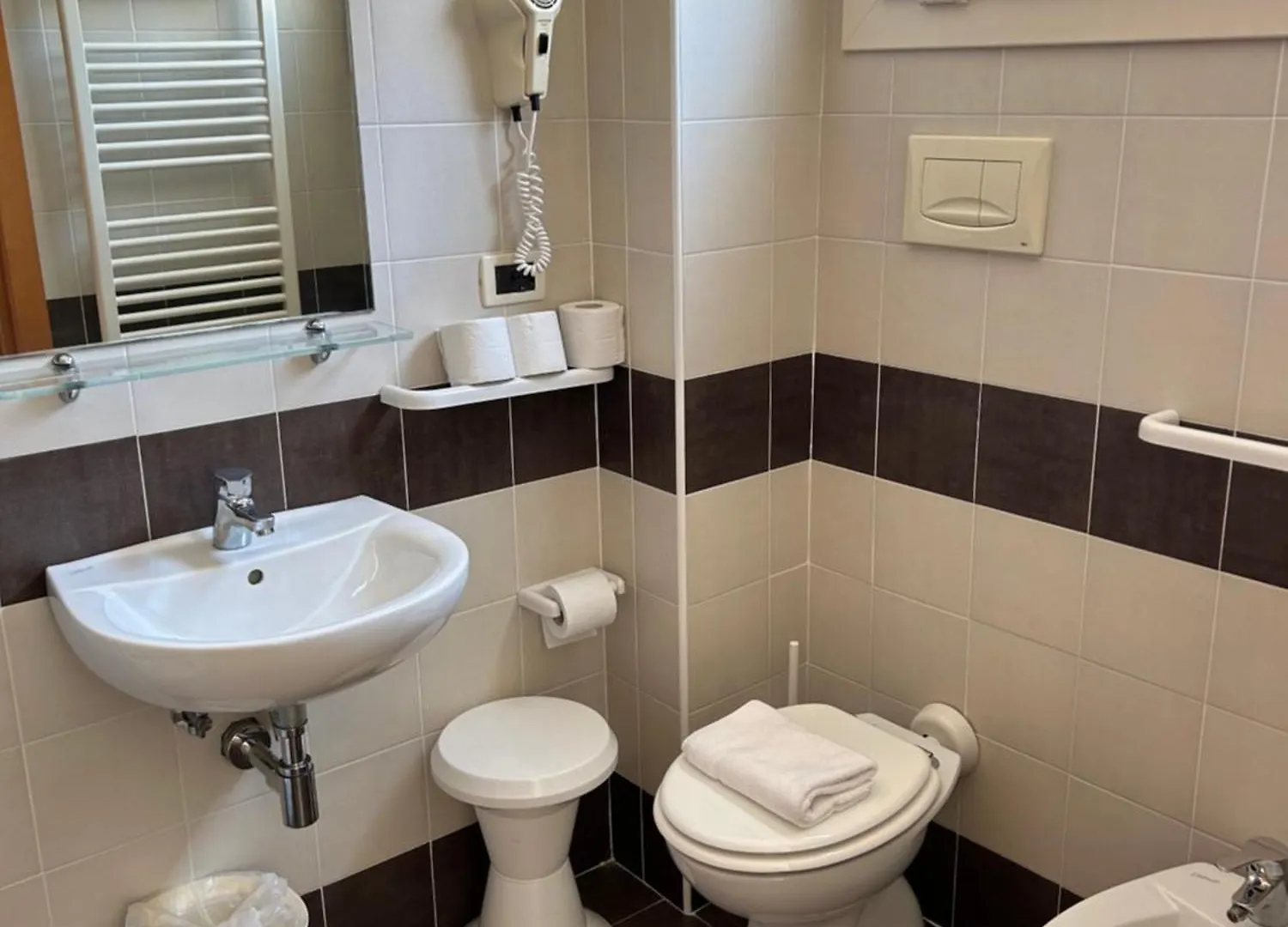 Hotel Favorita Cesenatico 3*,